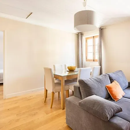 Parlement 2 - 55m2 -2 Ch Et 2 Sde Apartment